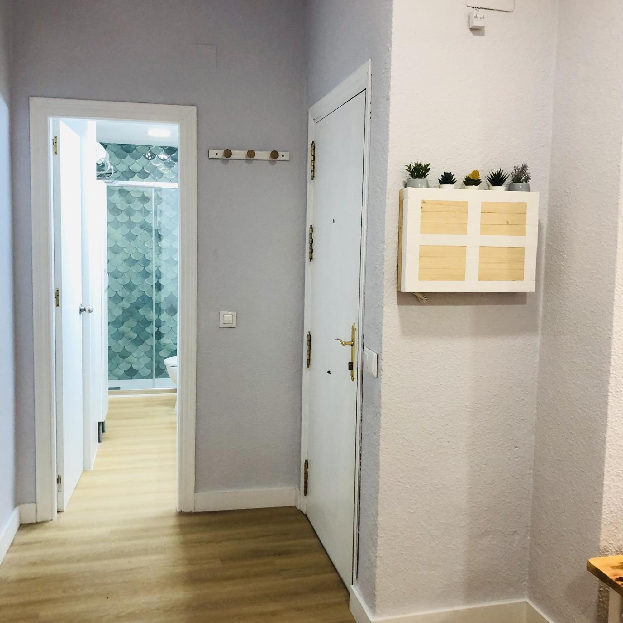 Apartamentos Alfaqueque B Севілья Екстер'єр фото